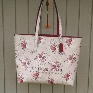 Coach leatherware tote